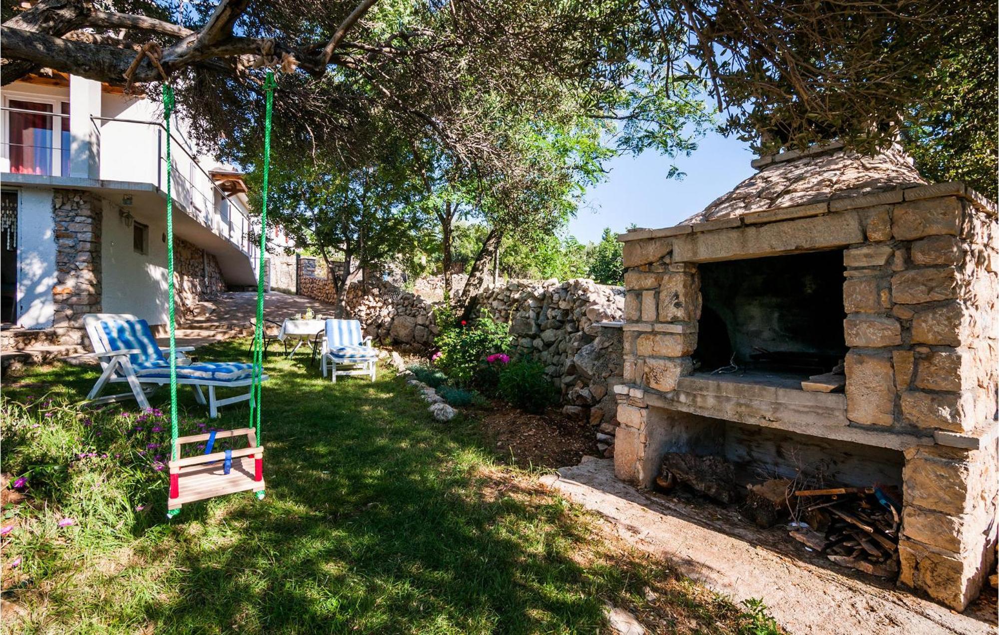 Nice Apartment In Vinjerac With Kitchen 外观 照片